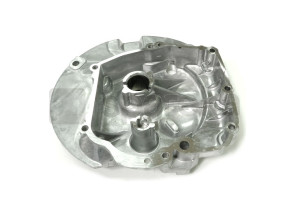 Motor de briggs e stratton na plataforma inferior do motor do cortador de relva 493279